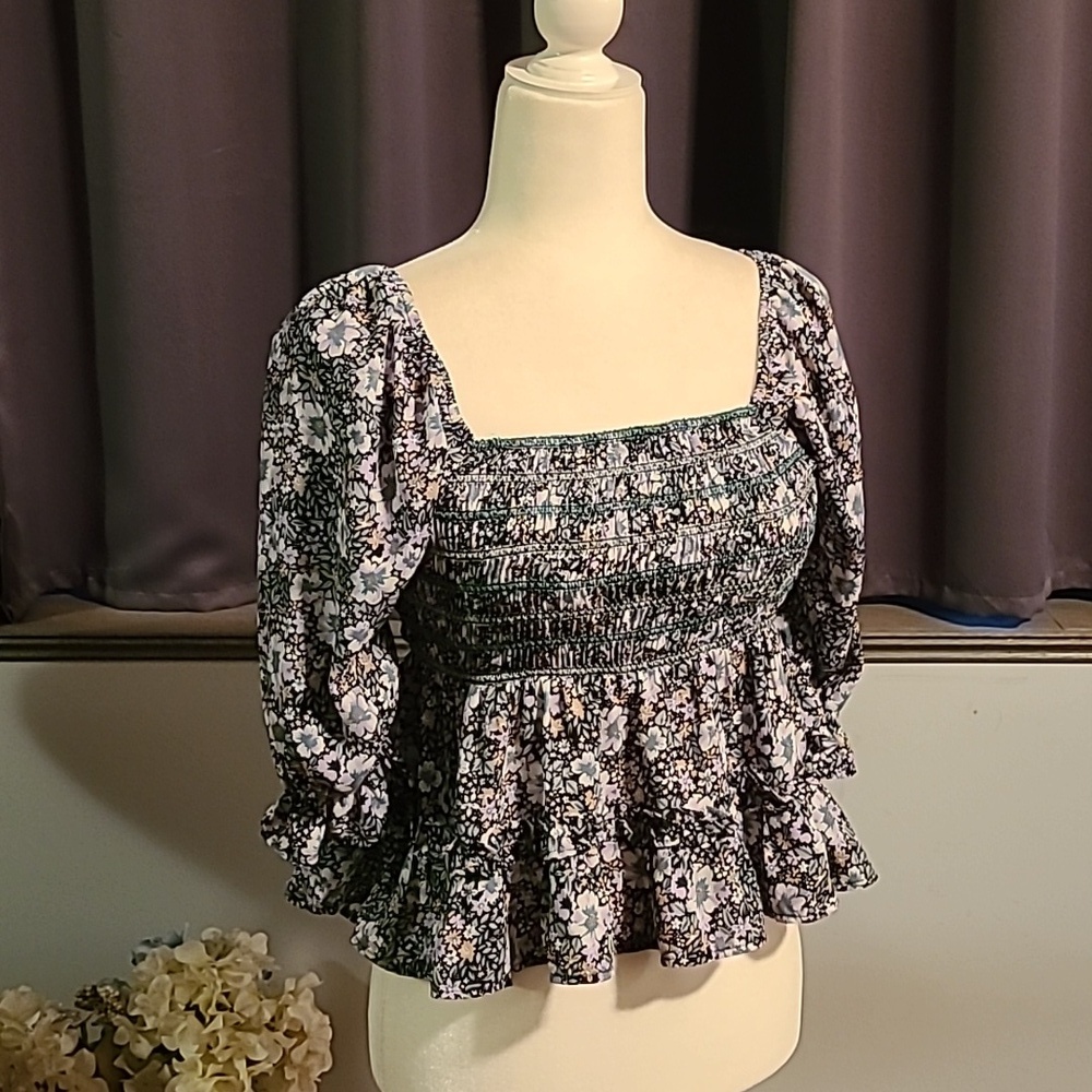 American Eagle Outfitters Cropped Floral Top- Juniors XS